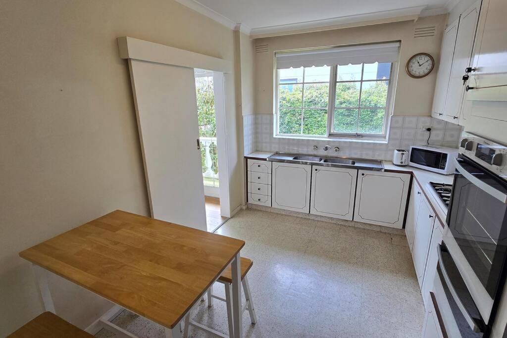 Elsternwick Easy Living - 2 Bedroom Sleeping 4 メルボルン エクステリア 写真