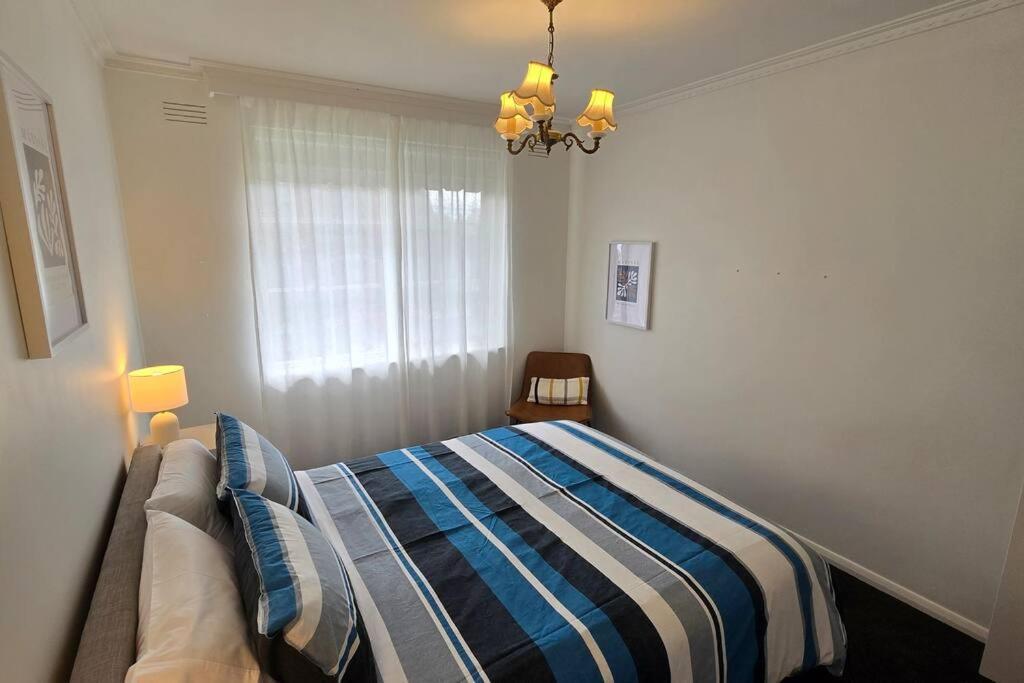 Elsternwick Easy Living - 2 Bedroom Sleeping 4 メルボルン エクステリア 写真